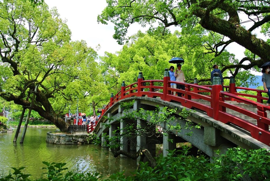 福岡で仕事に役立つ占いサロンの予約方法は？