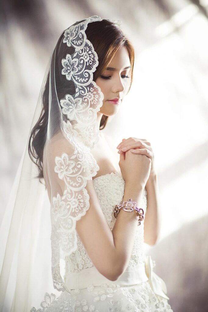 結婚の時期を占いで相談する方法は？