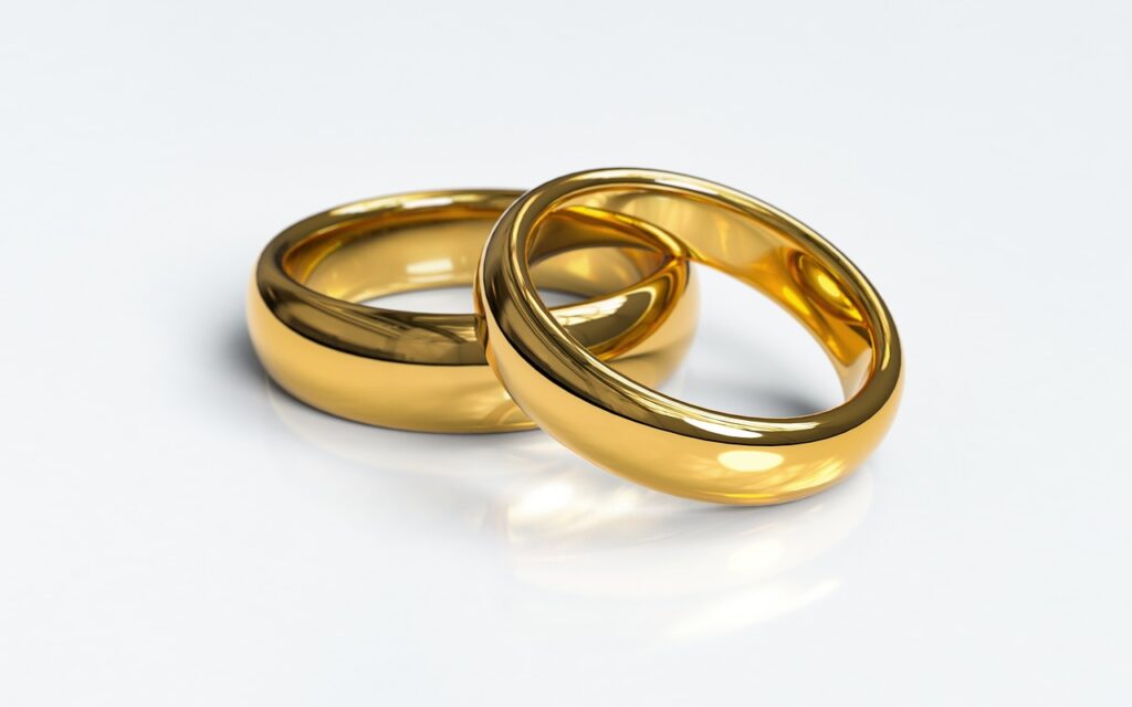 結婚や再婚を考える人が占いで相談すべきポイントは？