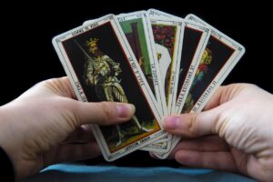 占いサロンの口コミ比較はどこを参考にすればいい？